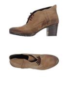 J.b. Willis Lace-up Shoes