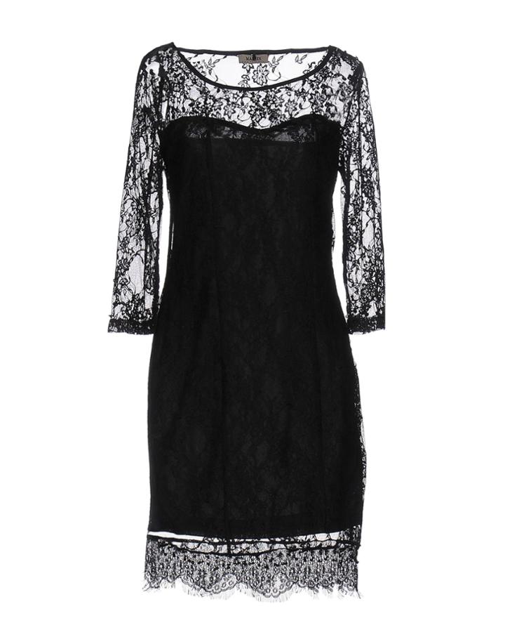 Malvin Short Dresses