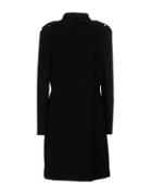 Laur L Coats