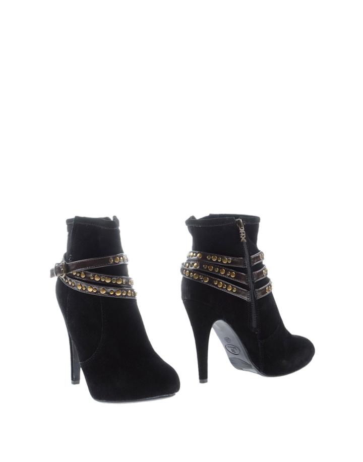 Xti Ankle Boots
