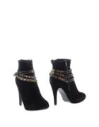 Xti Ankle Boots