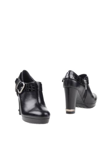 Loretta Pettinari Booties