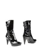 Caravelle Ankle Boots