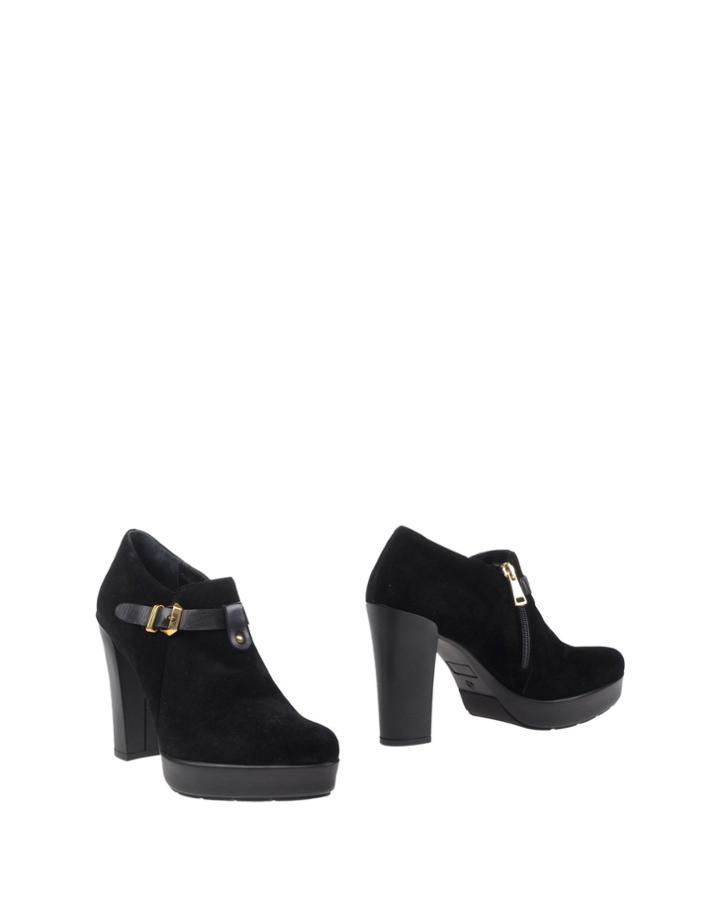H Cos Booties