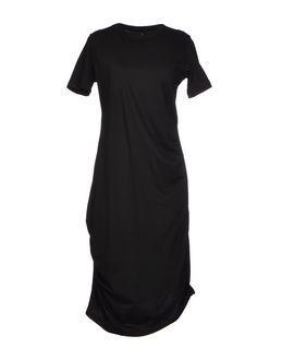 Numero 00 Knee-length Dresses