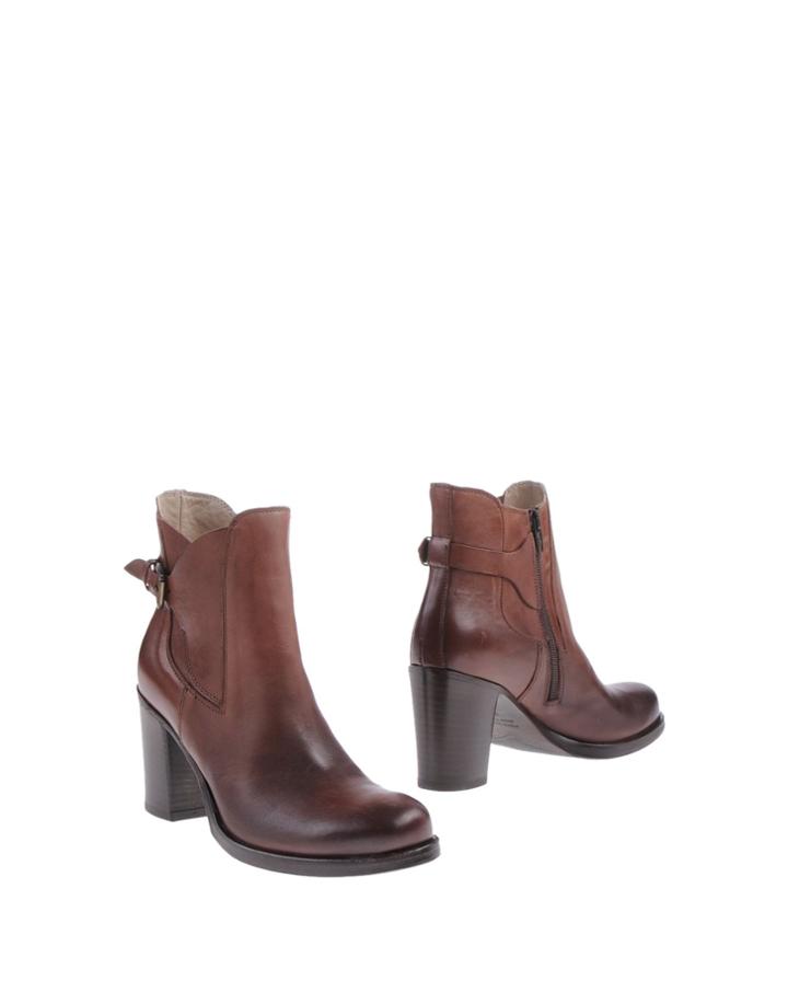 Kelibe Ankle Boots