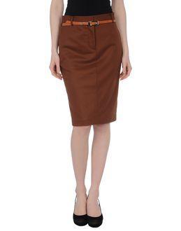 Magazzini Del Sale Knee Length Skirts