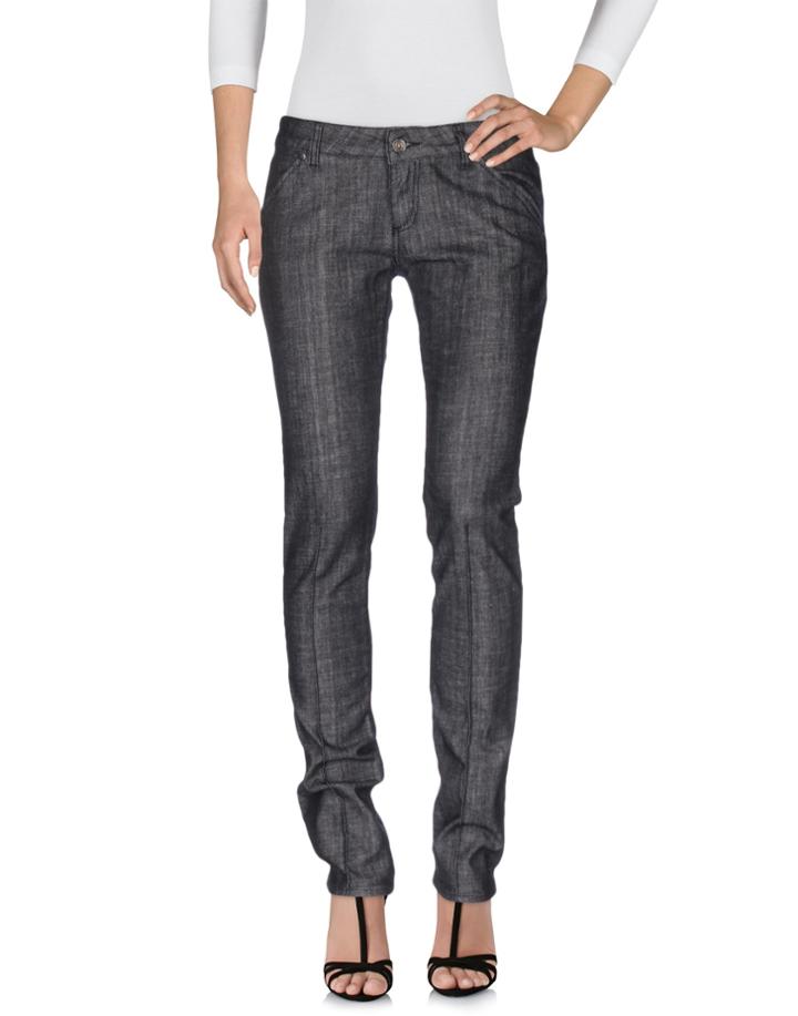   Priorit  Jeans