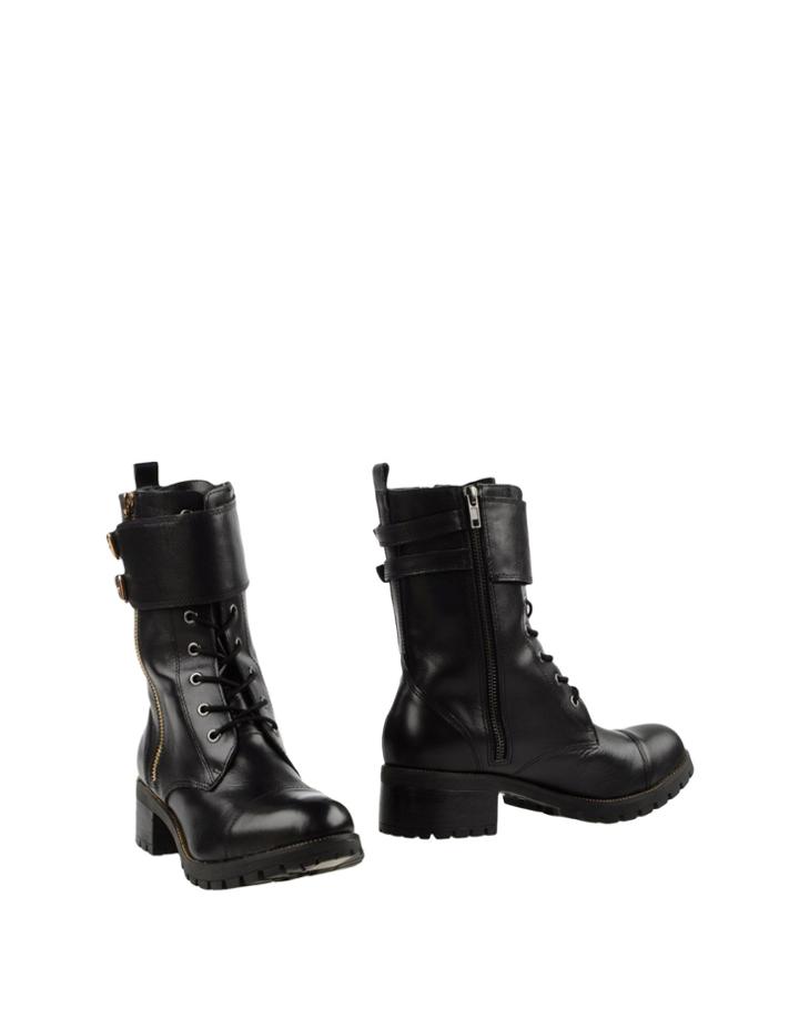 Emanu Lle Vee Ankle Boots