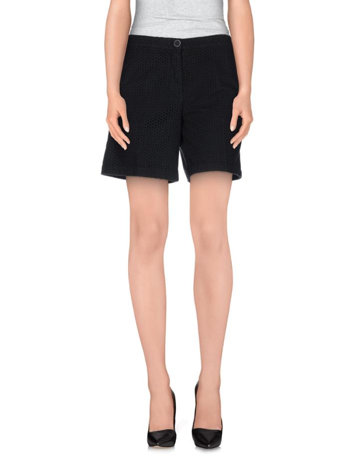 Nioi Bermudas