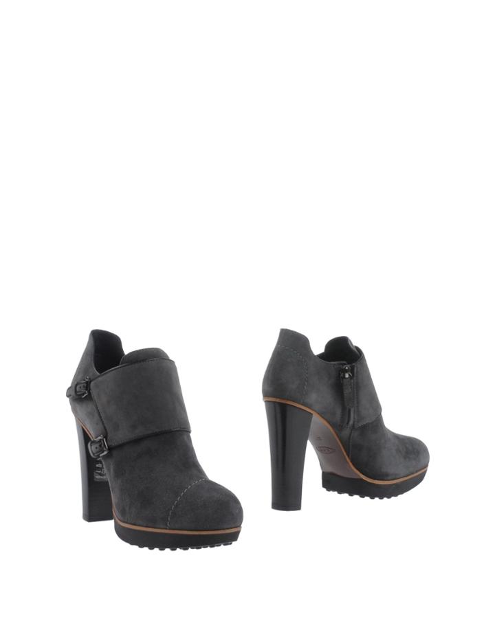 Tod's Booties