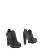Tod's Booties