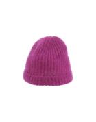 Tua Nua Hats