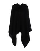 Monarc 1 Capes