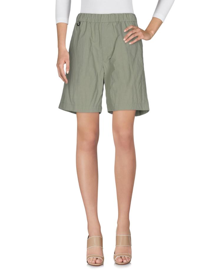 Minotaur Bermudas