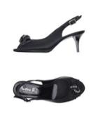 Martina B. Sandals