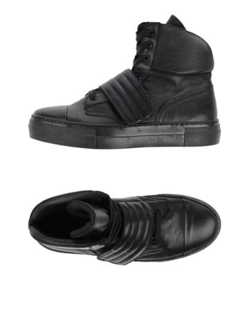 Frankie H  Sneakers