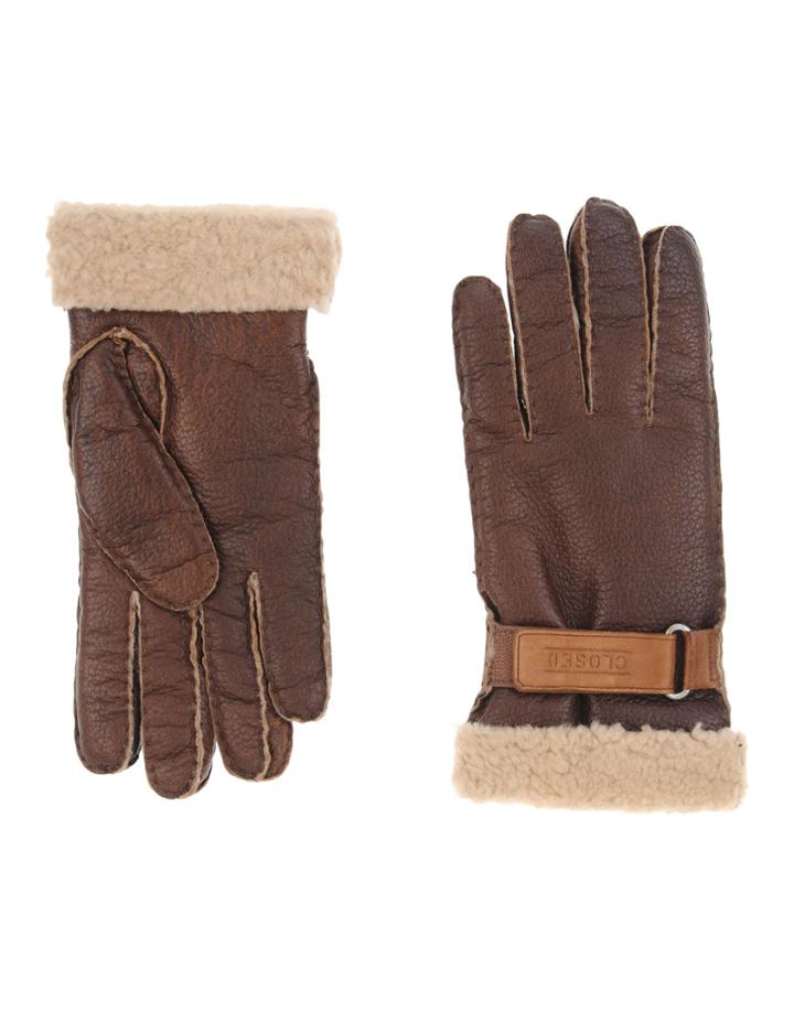Closed Gloves