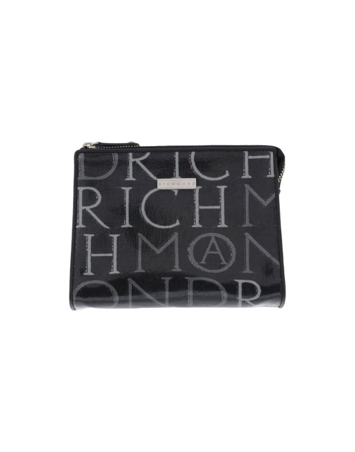 Richmond Pouches