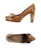 Luis Onofre Pumps