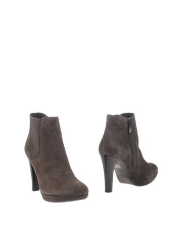 Pepe Castell Ankle Boots