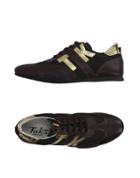 Tuks Sneakers
