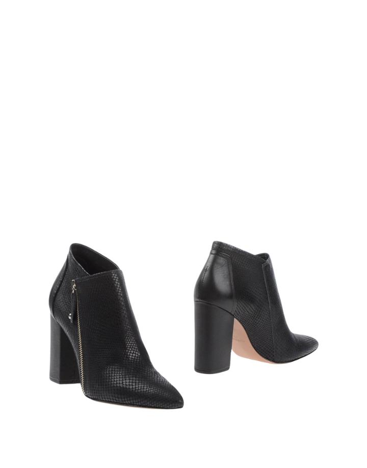 Esquisse Ankle Boots