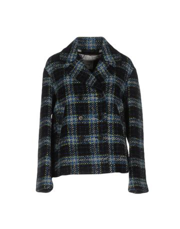 Cm.100 Coats