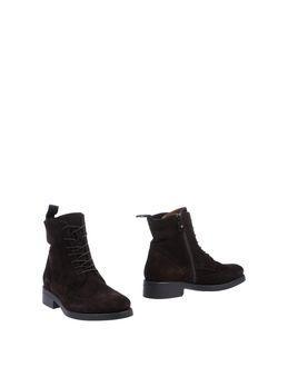 Sax Ankle Boots