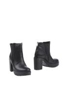 Carl  Ankle Boots