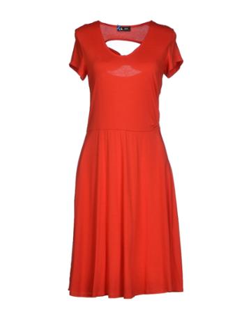 Sin Quanone Knee-length Dresses