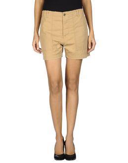 Laurence Dolig  Shorts