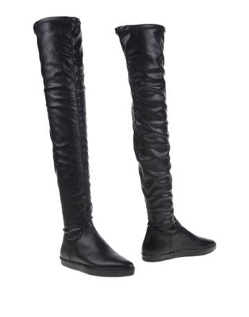 Pause Boots