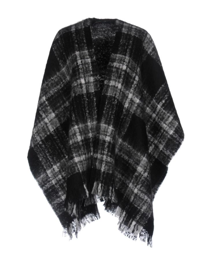 Camerucci Archivio Capes & Ponchos