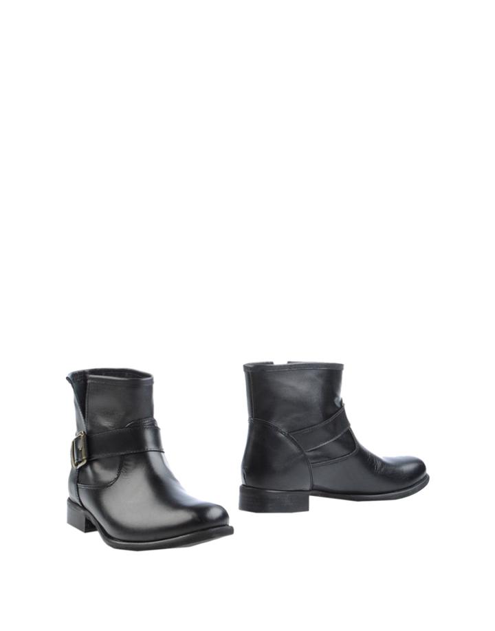 Pagine Rosa Ankle Boots