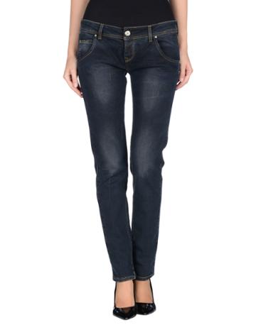 Woman In Love Jeans