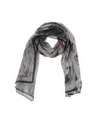 Ungaro Stoles