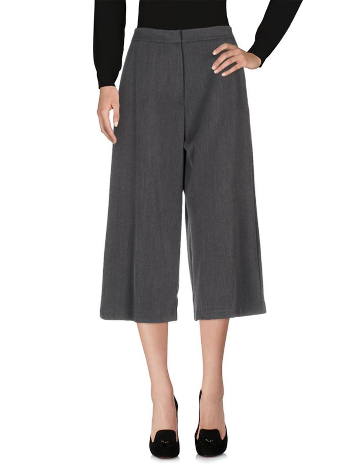 Beatrice. B 3/4-length Shorts