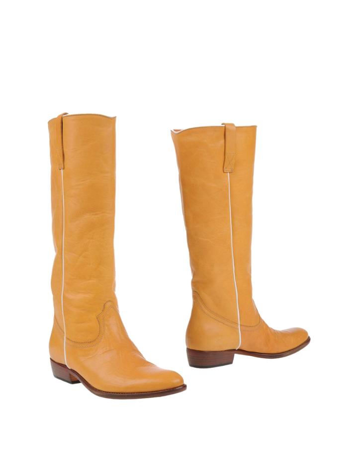Did  Le Fou Boots