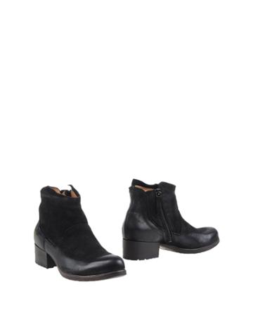 Studio 02 Ankle Boots