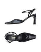 Versani Pumps