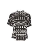 Atto T-shirts