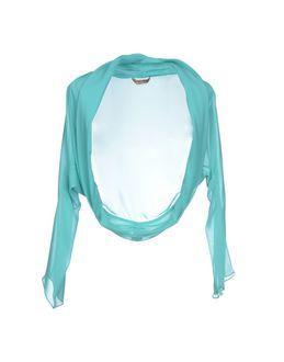 Jolie Carlo Pignatelli Shrugs