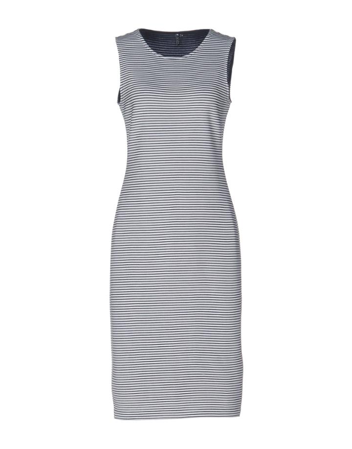 St. Studio Knee-length Dresses
