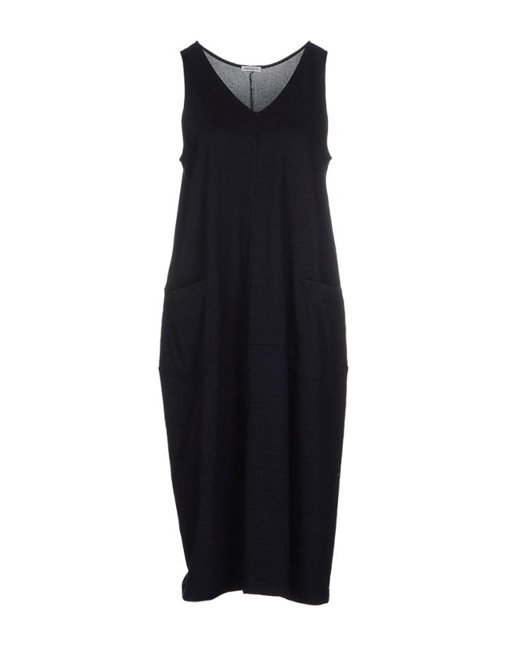 Arigato Knee-length Dresses