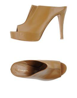 Gianvito Rossi Mules