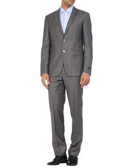Reporter Suits