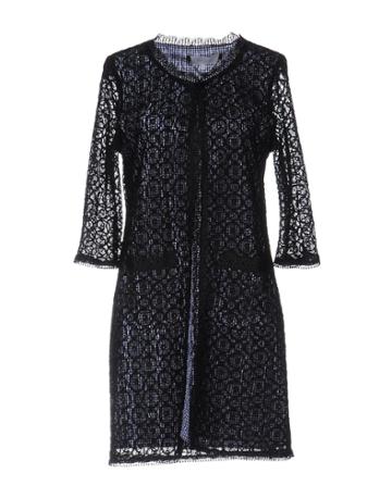 Koralline Overcoats