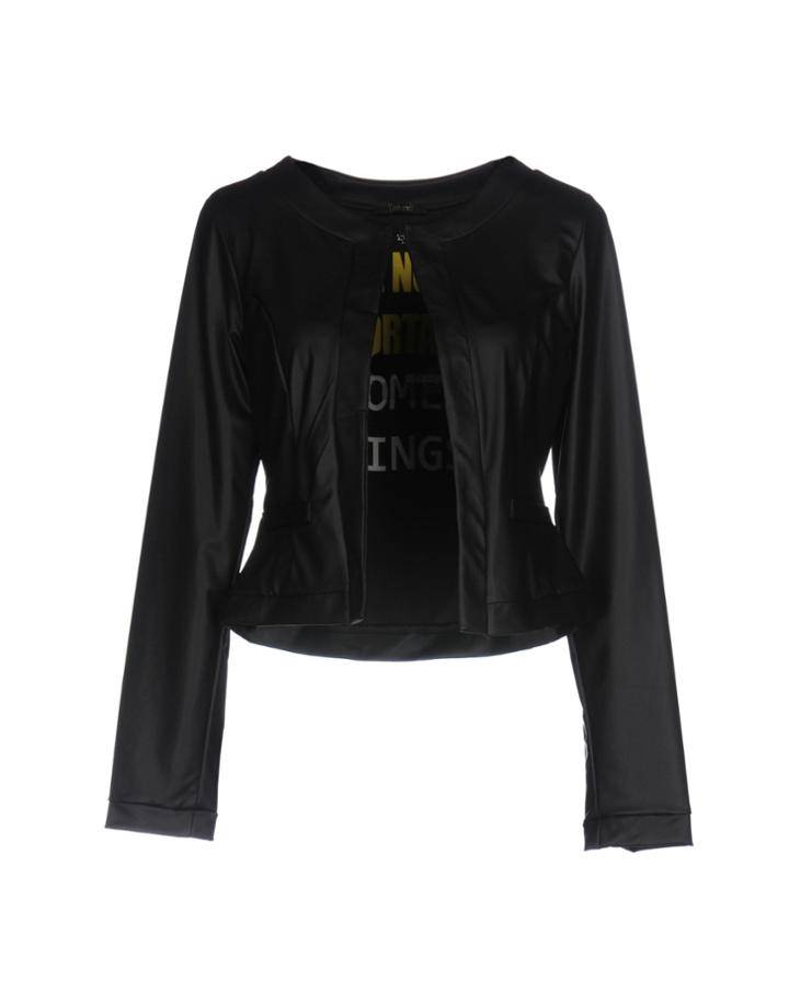 J'aime' Blazers
