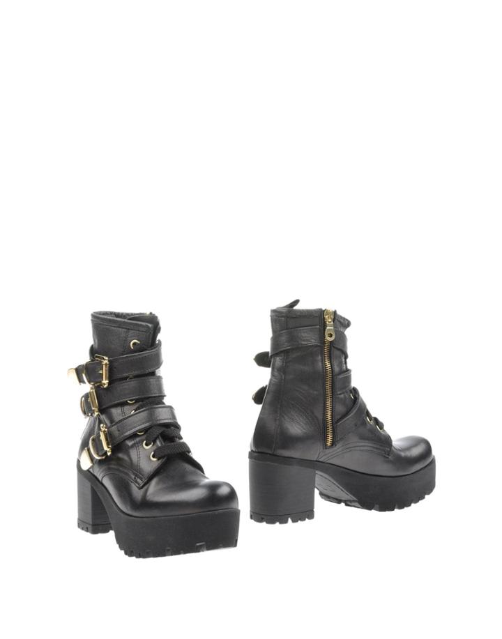 Giselle Moire' Paris Ankle Boots